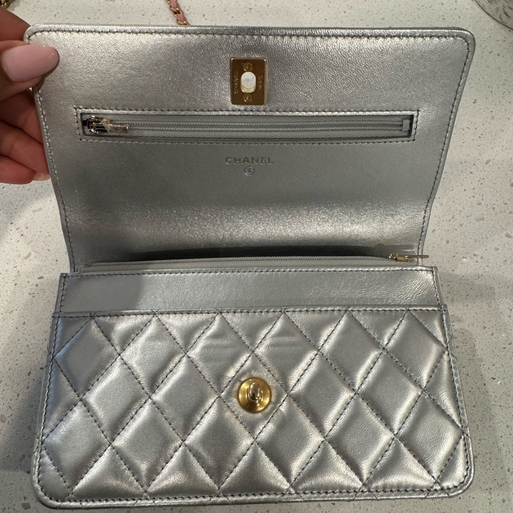 CHANEL Spell out Top Quilted Handle Mini bag - Picture 6 of 15